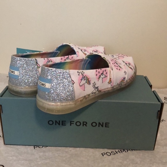 Glittery Unicorn shoes - Picture 3 of 6